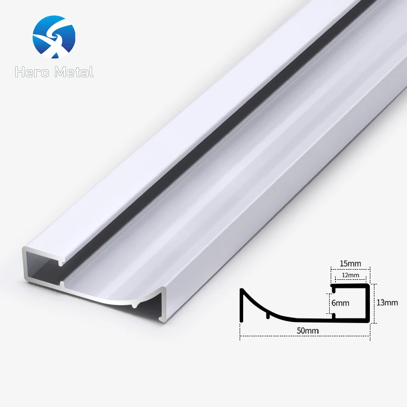 Aluminiowa listwa przypodłogowa LED